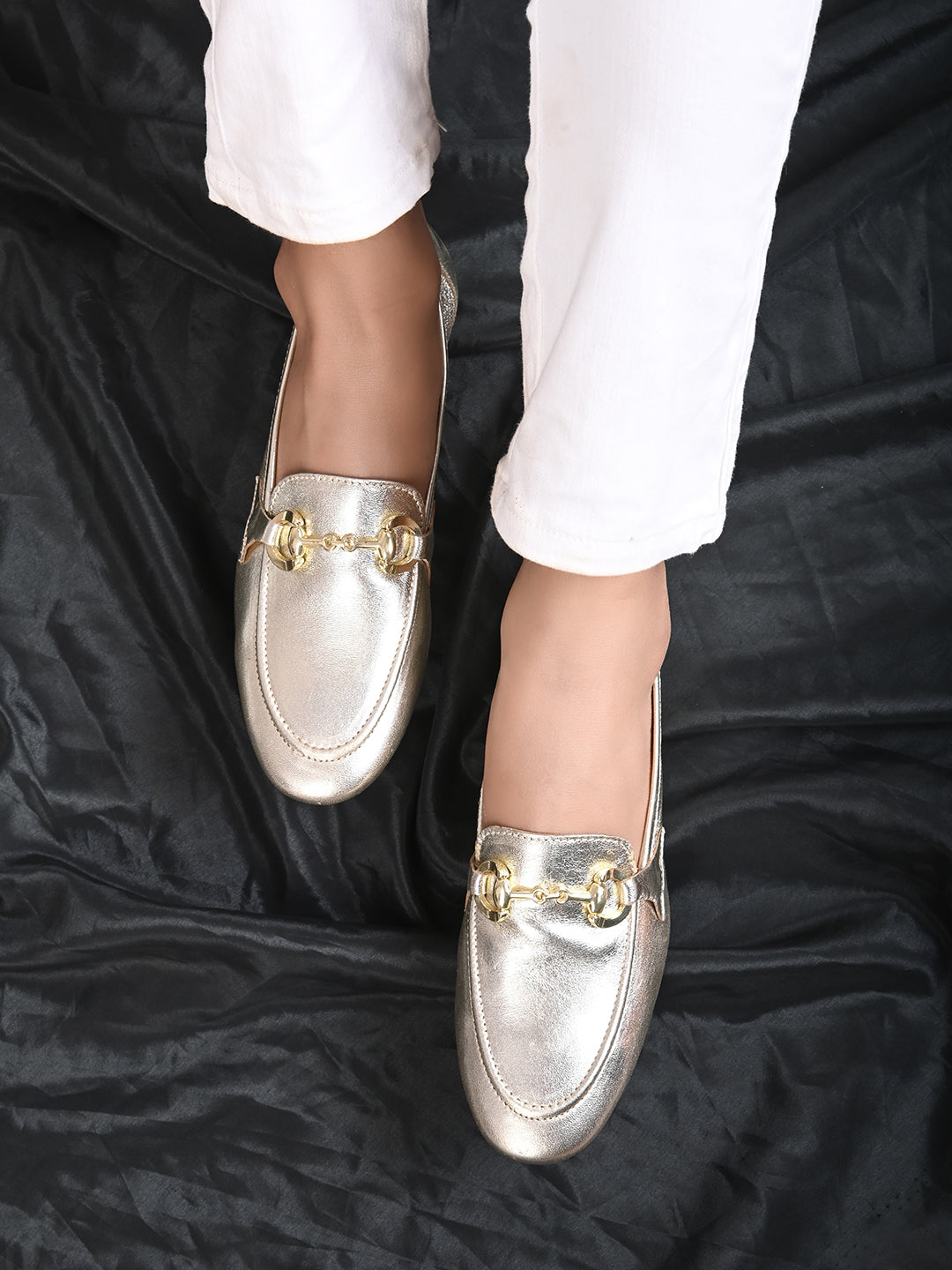 Casual Platinum Leather Ballerinas